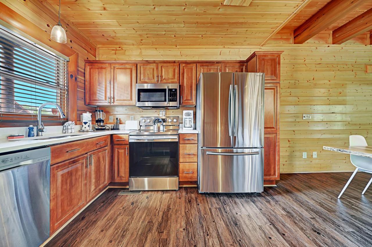 Villa Gorgeous Large Mountain View Cabin W Hot Tub, Free Wifi, Games à Sevierville Extérieur photo