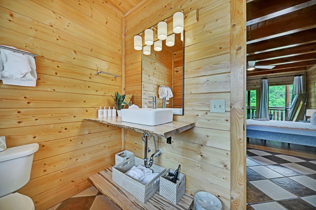 Villa Gorgeous Large Mountain View Cabin W Hot Tub, Free Wifi, Games à Sevierville Extérieur photo