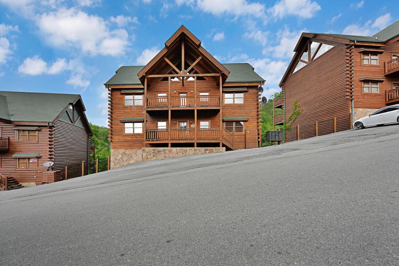 Villa Gorgeous Large Mountain View Cabin W Hot Tub, Free Wifi, Games à Sevierville Extérieur photo