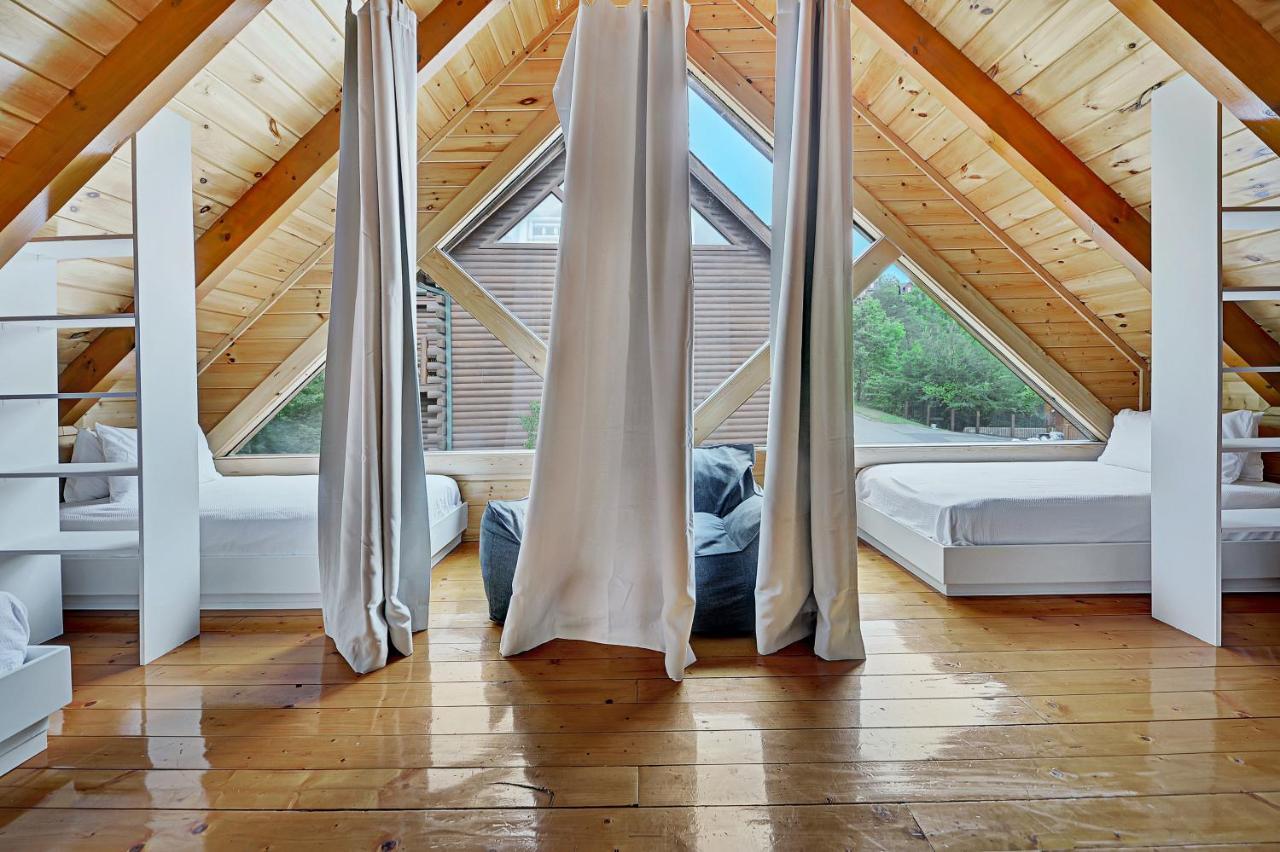 Villa Gorgeous Large Mountain View Cabin W Hot Tub, Free Wifi, Games à Sevierville Extérieur photo